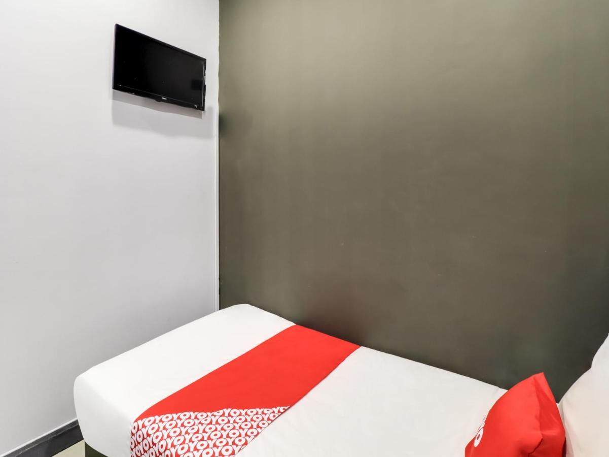 Oyo 89381 Moonnight Hotel 黑风洞 外观 照片